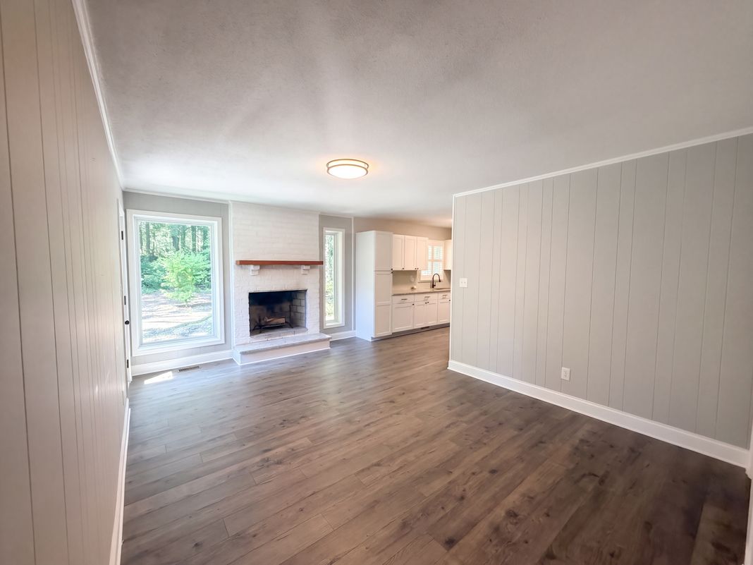Property photo 3 of 302 Partridge Cir