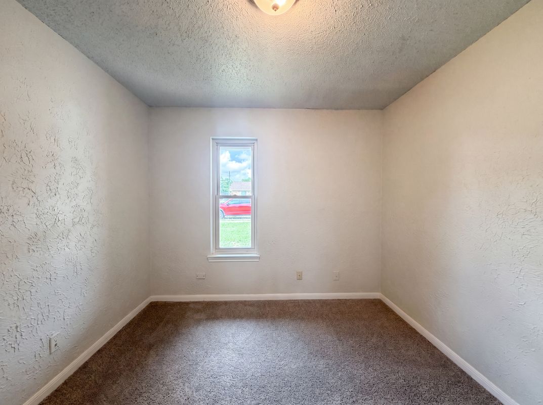 Photo 8 of 15 of 2012 Stardust St, Killeen, TX