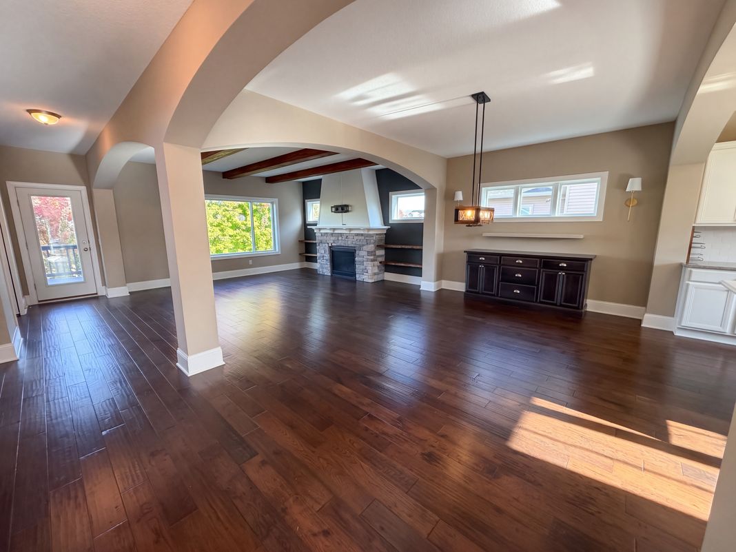Property photo 3 of 1120 Francesca Ct