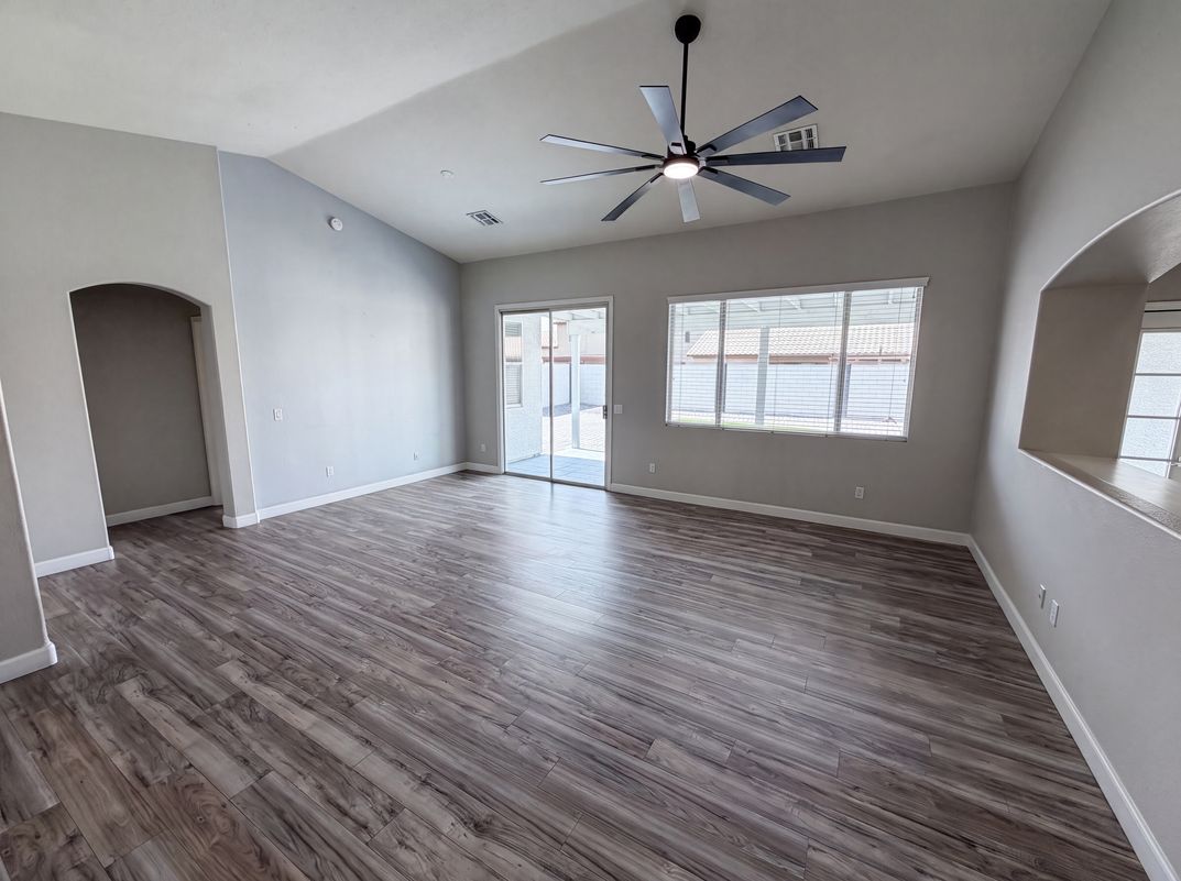 Property photo 3 of 16245 W Tonto St