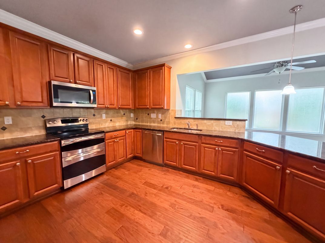 Property photo 2 of 5101 Saint Clair St