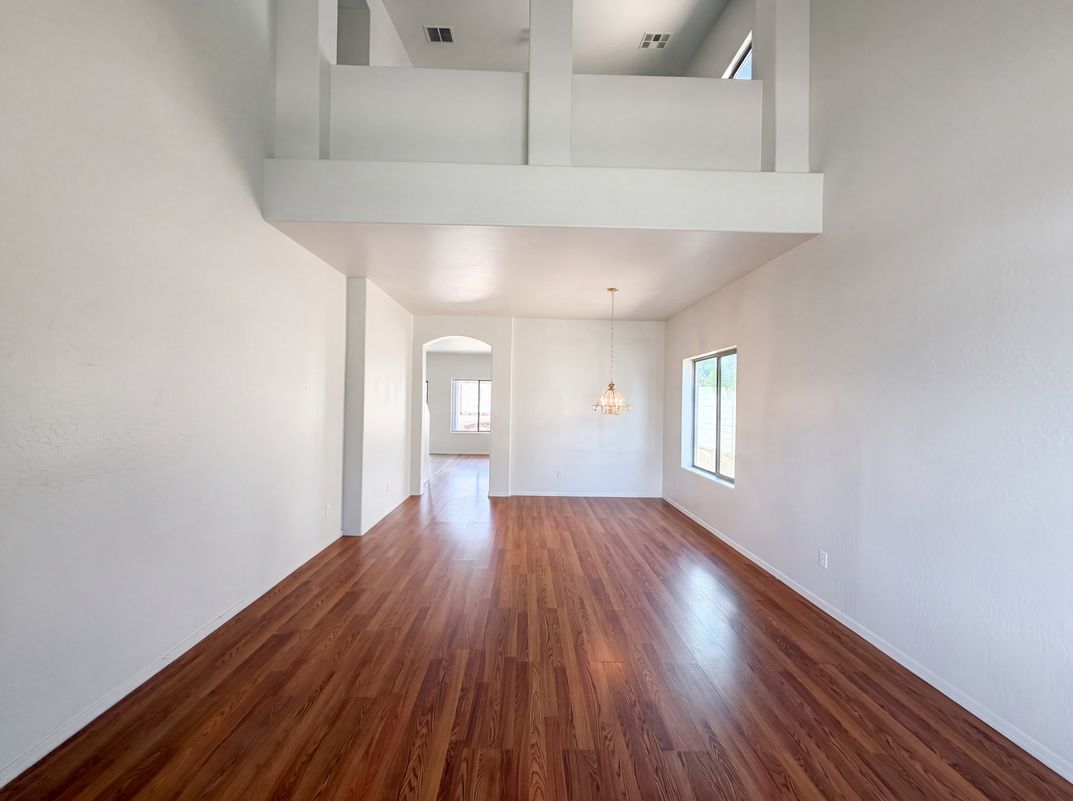 Property photo 3 of 25660 W Elwood St