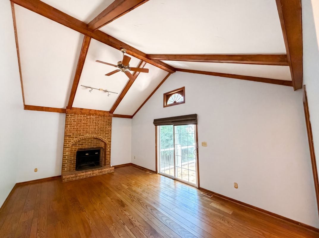 Property photo 3 of 4819 Powell Rd