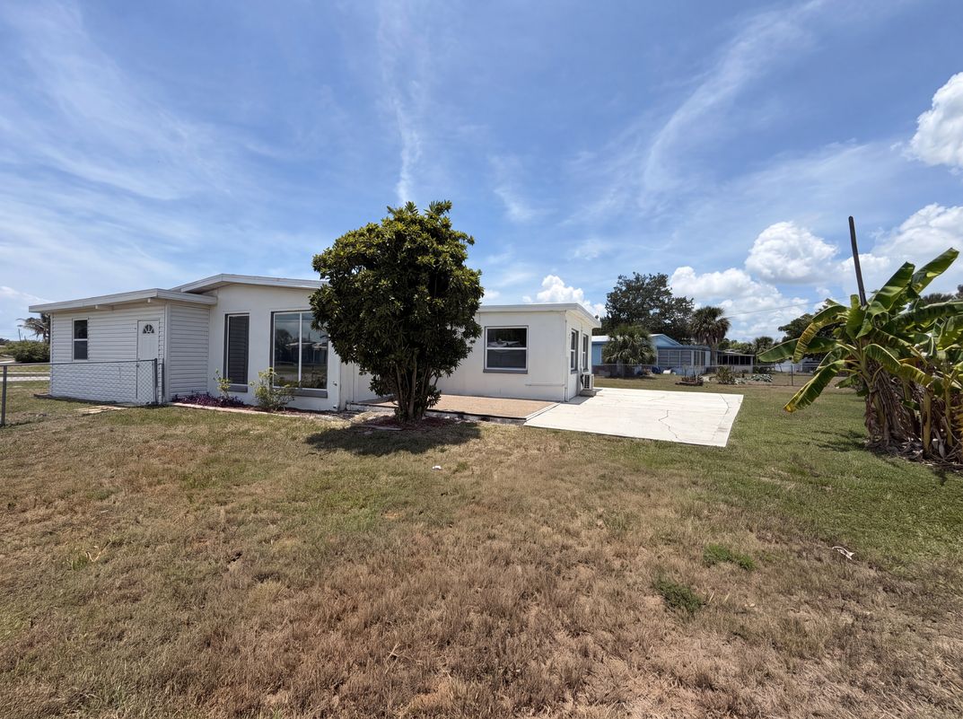 Photo 25 of 26 of 21530 Glendale Ave, Port Charlotte, FL