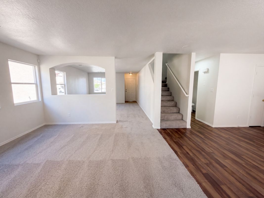 Property photo 3 of 1824 Sierra Norte Loop NE