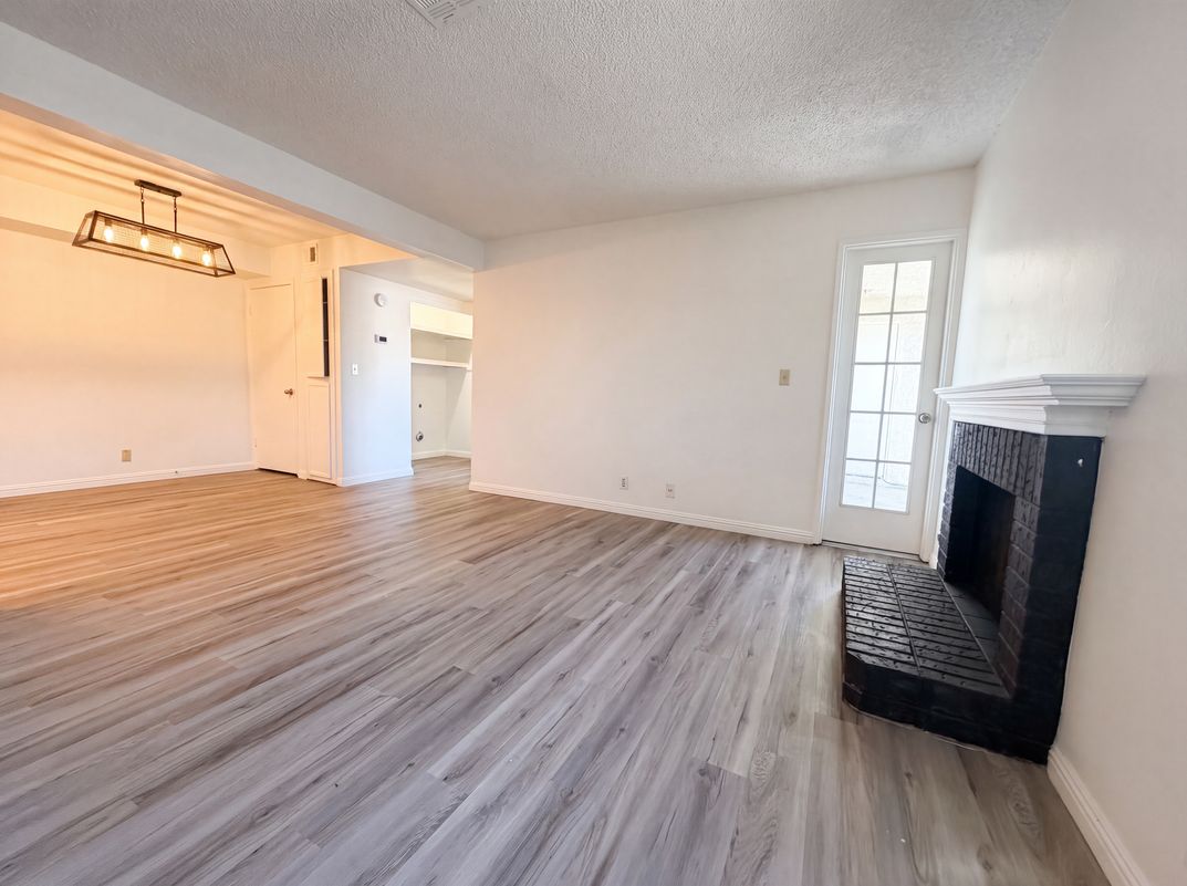 Property photo 3 of 1701 E Katie Ave Apt 83