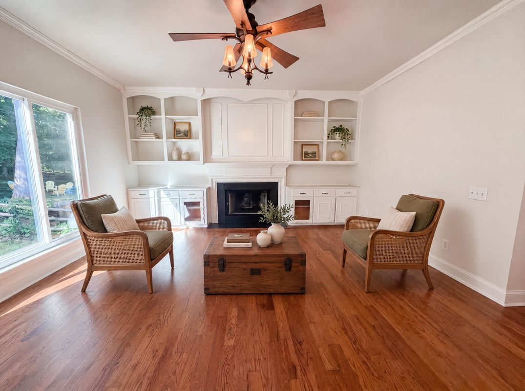 Property photo 3 of 110 Lyman Oak Ct