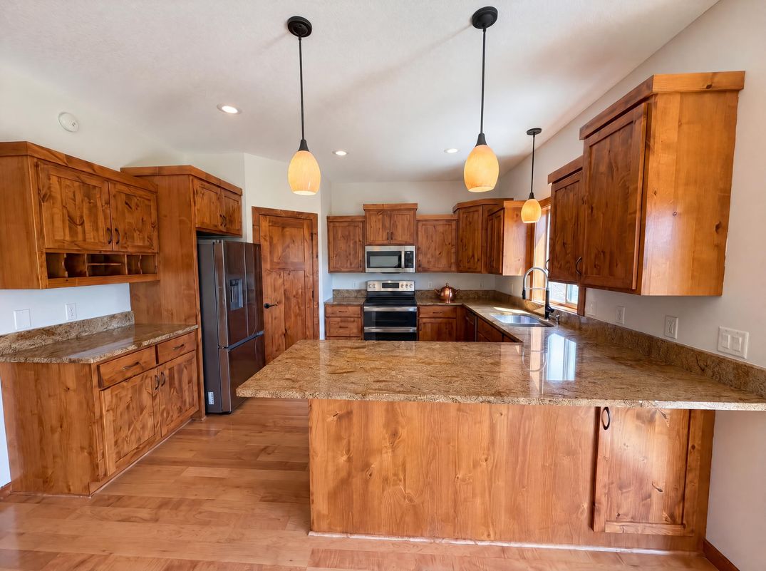 Property photo 2 of 3072 Nottingham Rd S