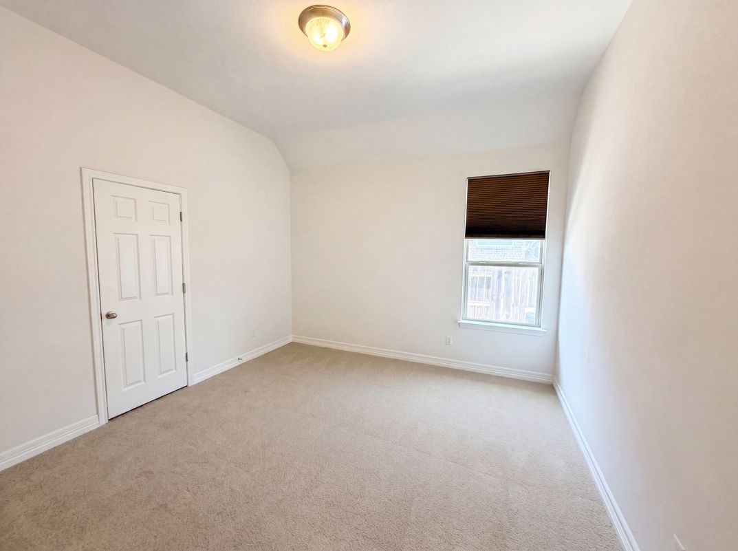 Photo 11 of 19 of 1604 Hollowback Dr, Leander, TX