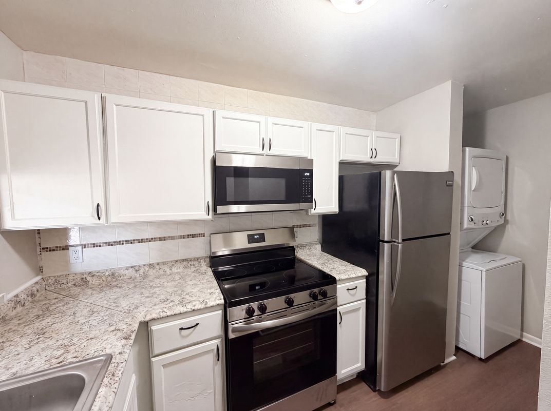 Property photo 2 of 5213 Via Hacienda Cir Apt 307