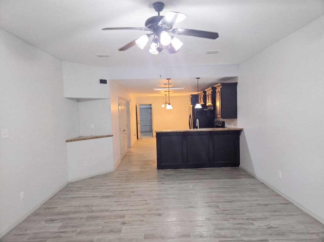 Property photo 3 of 2116 S 6th St