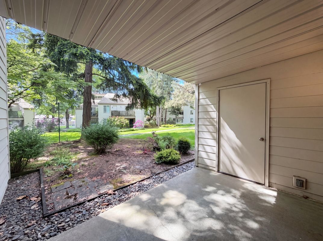 Photo 16 of 20 of 10132 SW Trapper Ter, Beaverton, OR
