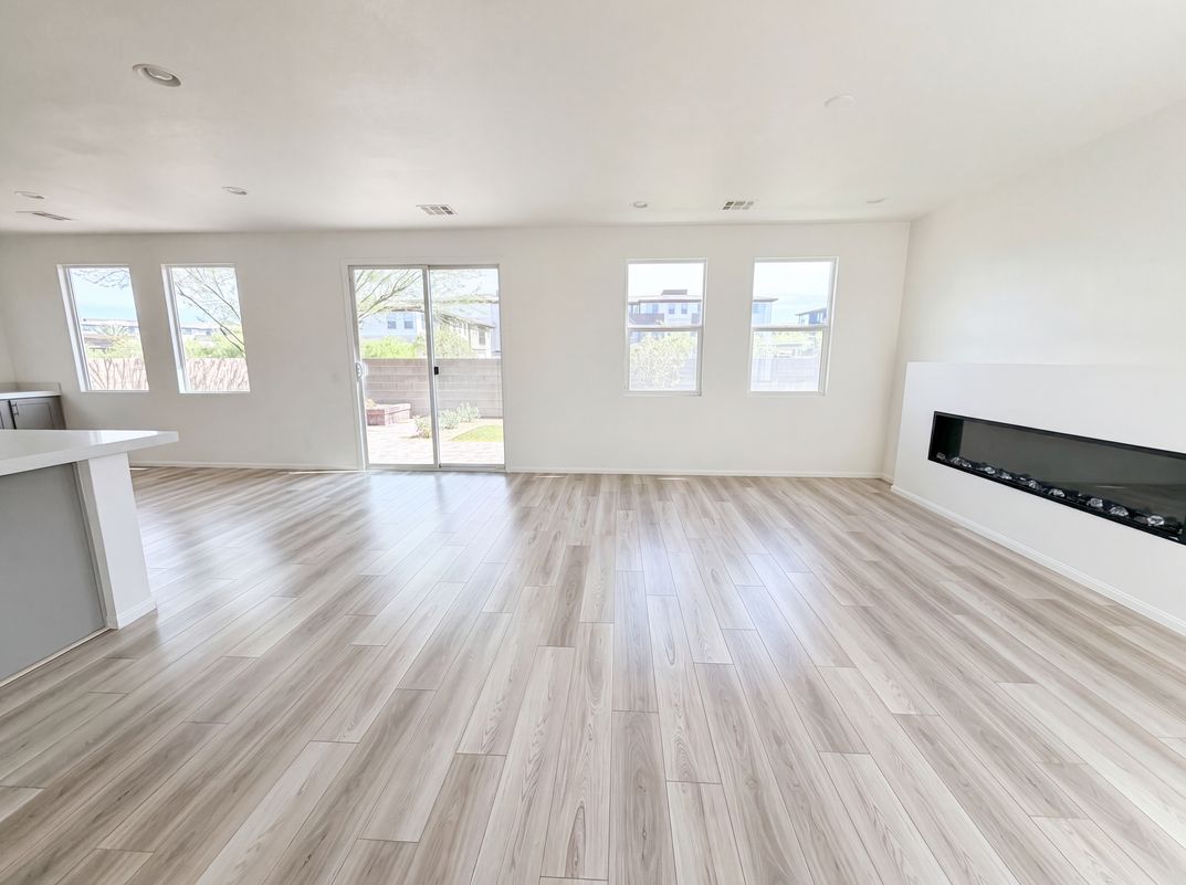 Property photo 3 of 1561 Redolence Ave