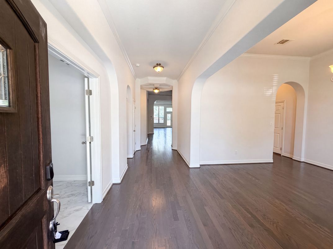 Photo 6 of 19 of 1604 Hollowback Dr, Leander, TX