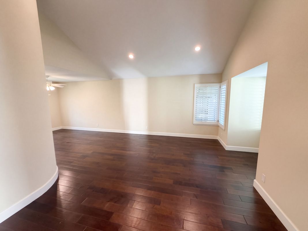 Property photo 3 of 3005 Calle De La Mesa