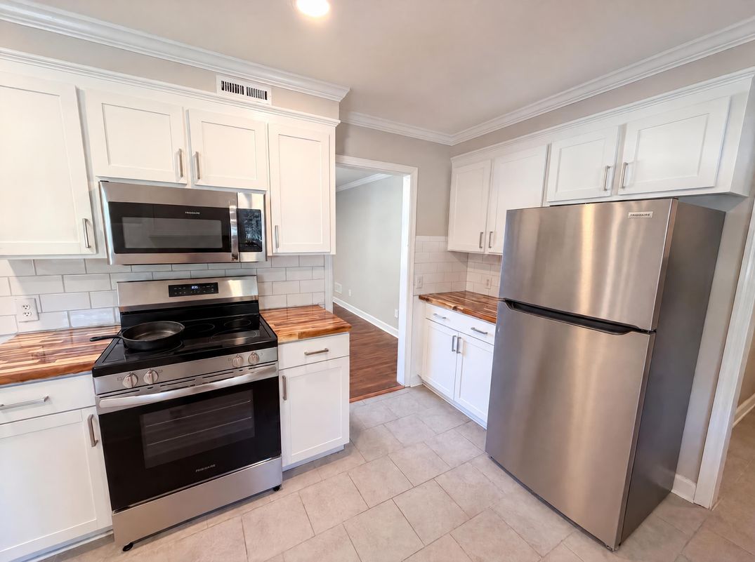 Property photo 2 of 1817 Neptune Dr