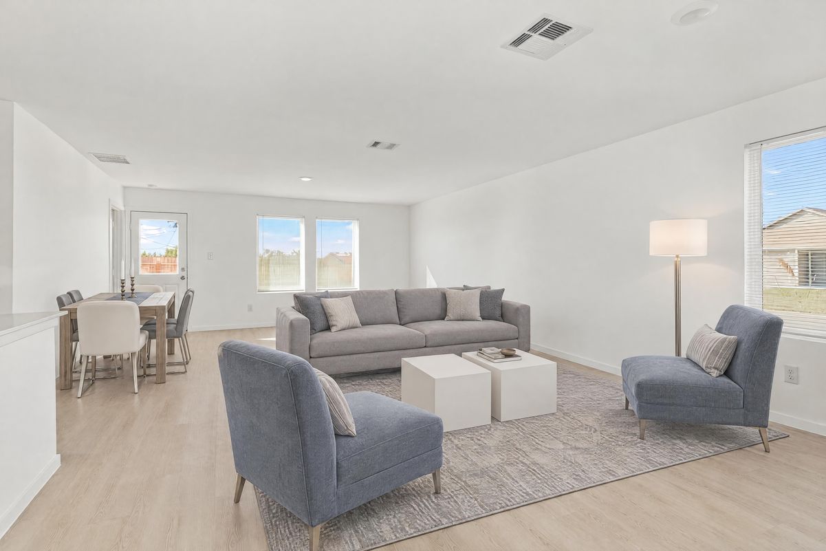 Property photo 3 of 113 Meadowbrook Dr