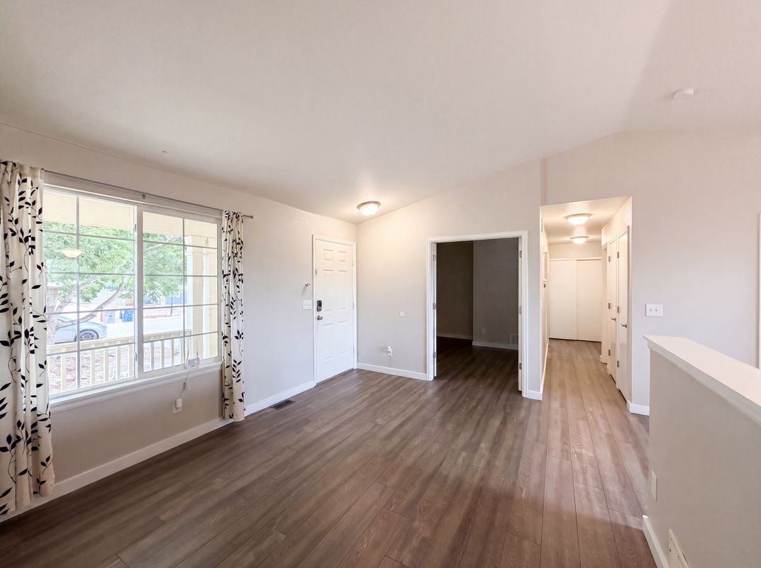 Property photo 3 of 403 Tynan Dr