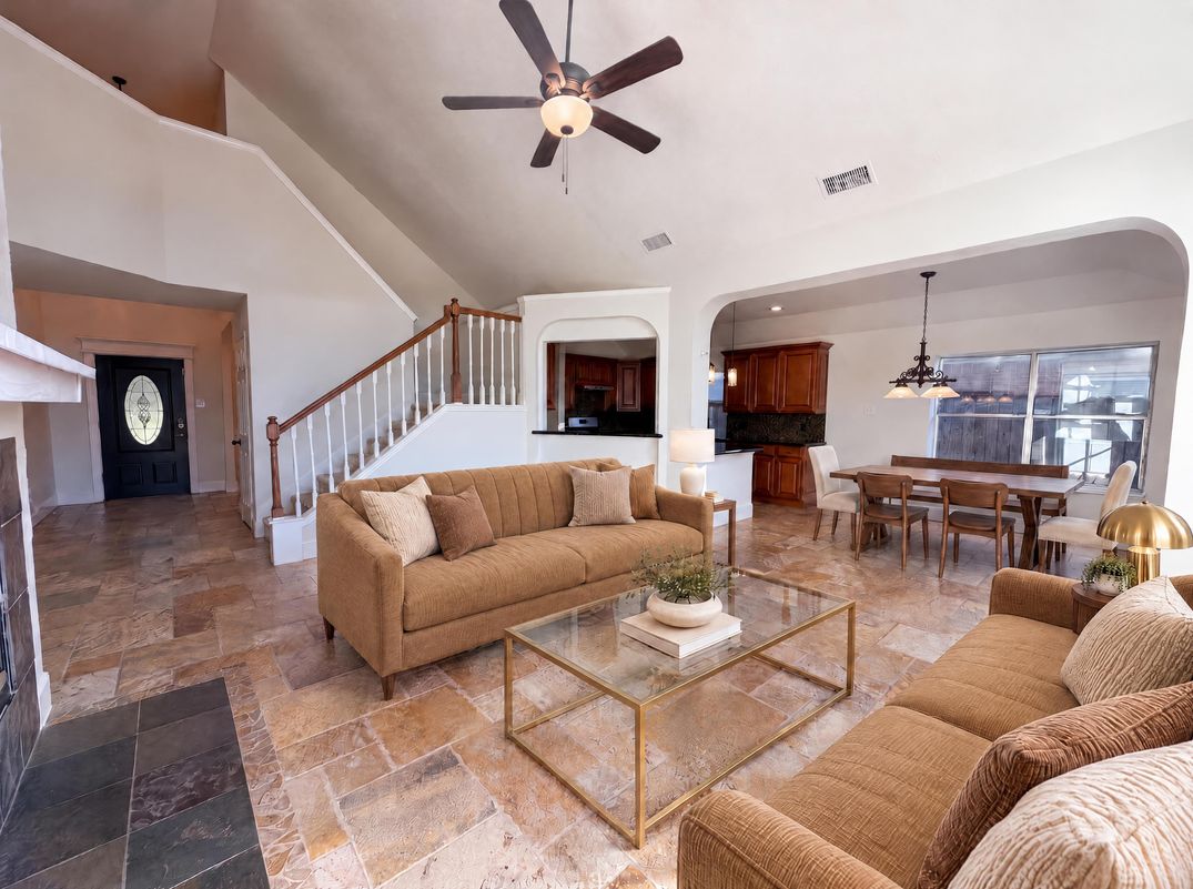 Property photo 3 of 23130 Willow Canyon Dr