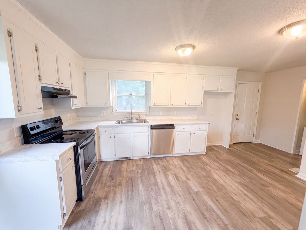 Property photo 2 of 127 Toucan Way