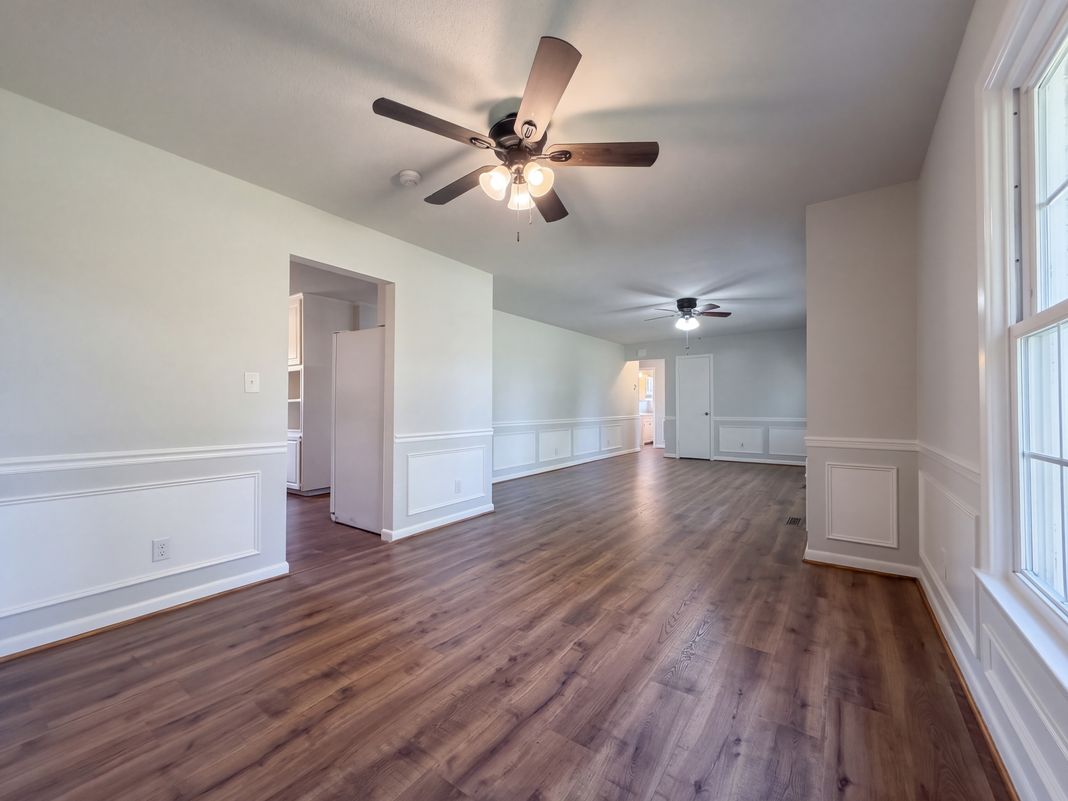 Property photo 3 of 424 Lancaster Rd