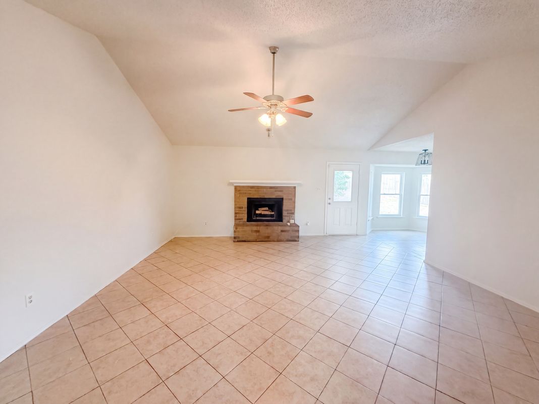 Property photo 3 of 106 Nelson Dr