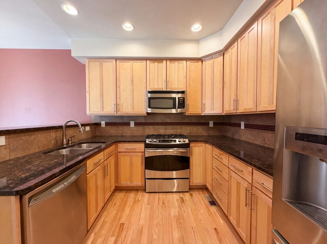 Property photo 2 of 4117 Clifton Ct