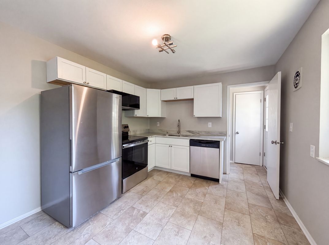 Property photo 2 of 9707 Wescott Rd