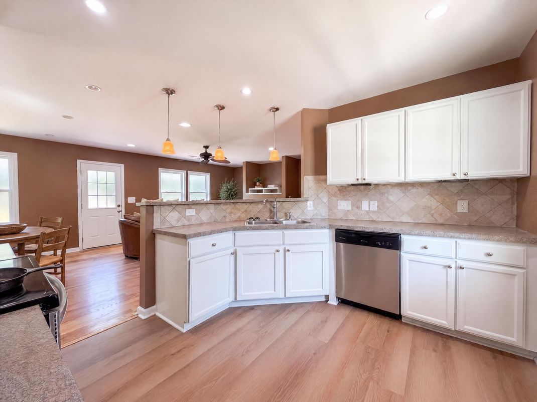 Property photo 2 of 101 Langston Ridge Dr