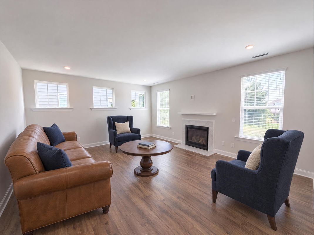 Property photo 3 of 1102 Meadow Pond Dr