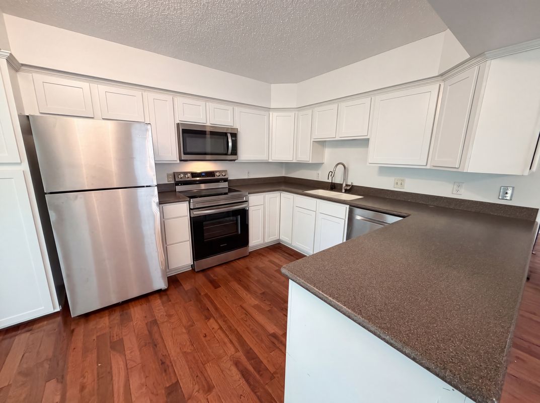 Property photo 2 of 11878 100th Pl N