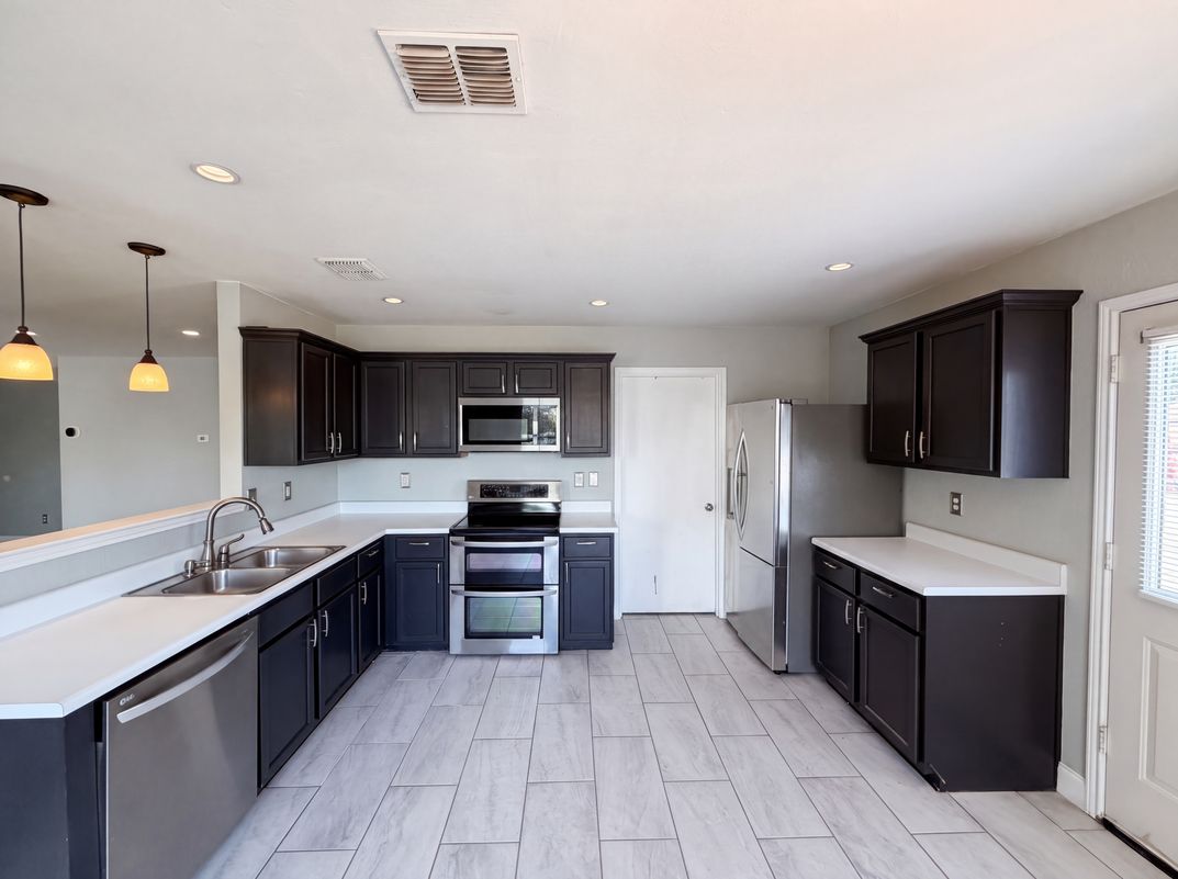 Property photo 2 of 5244 New Castleton Ln