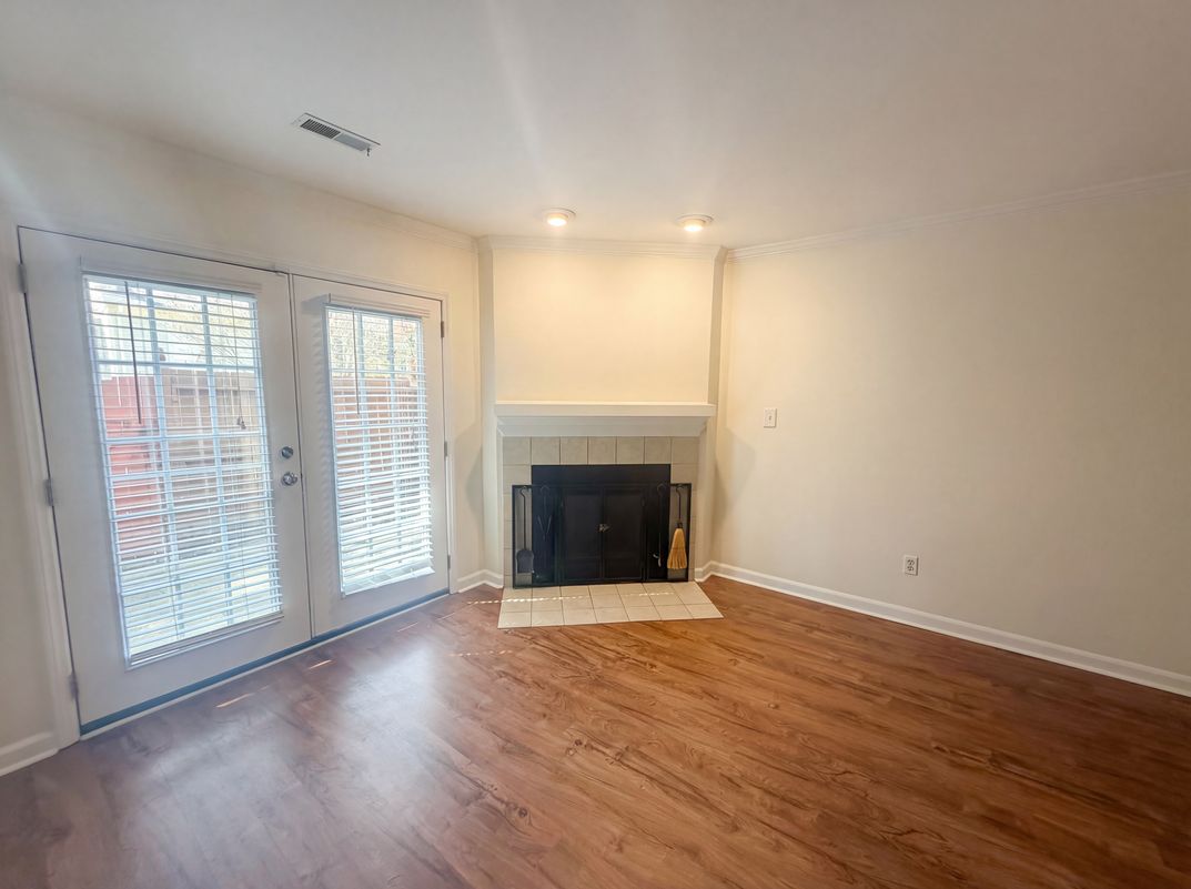 Property photo 3 of 5621 Split Oak Way