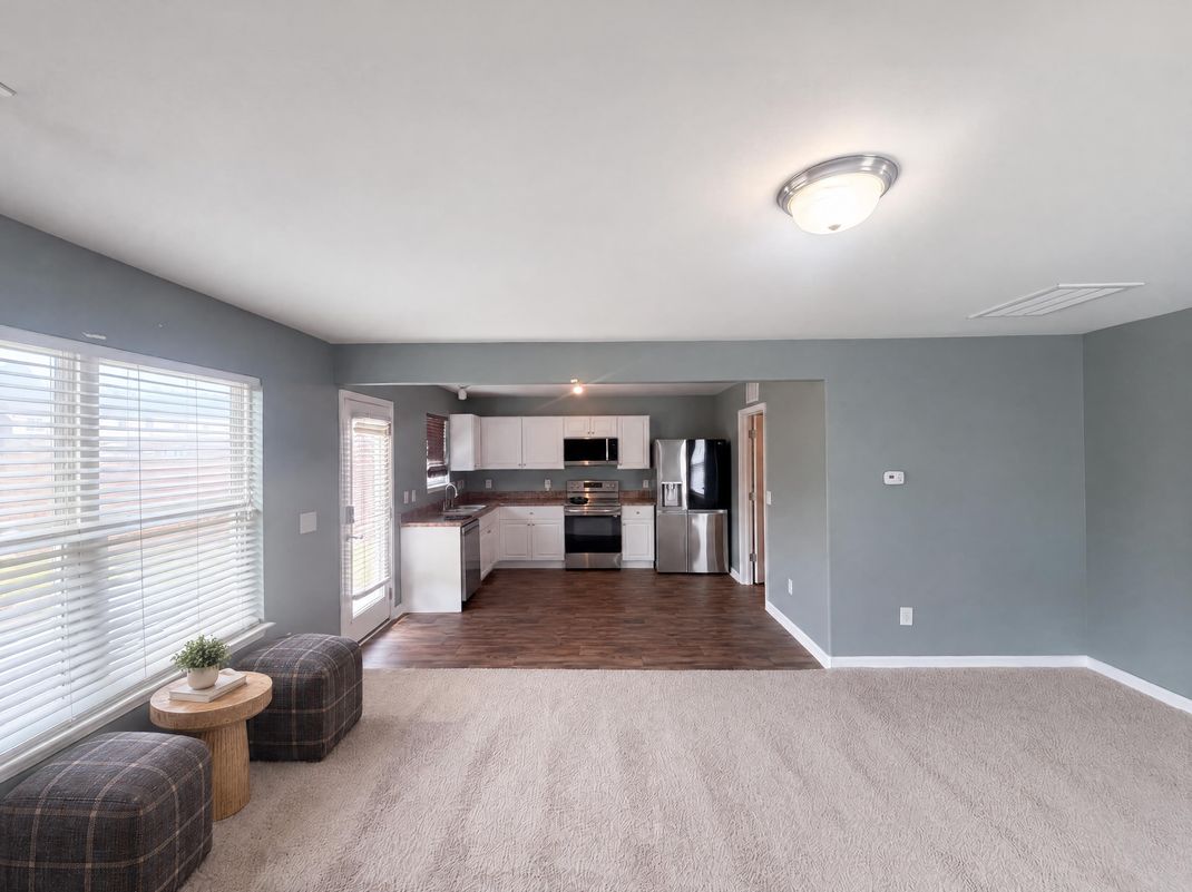 Property photo 3 of 741 Cairn Cir