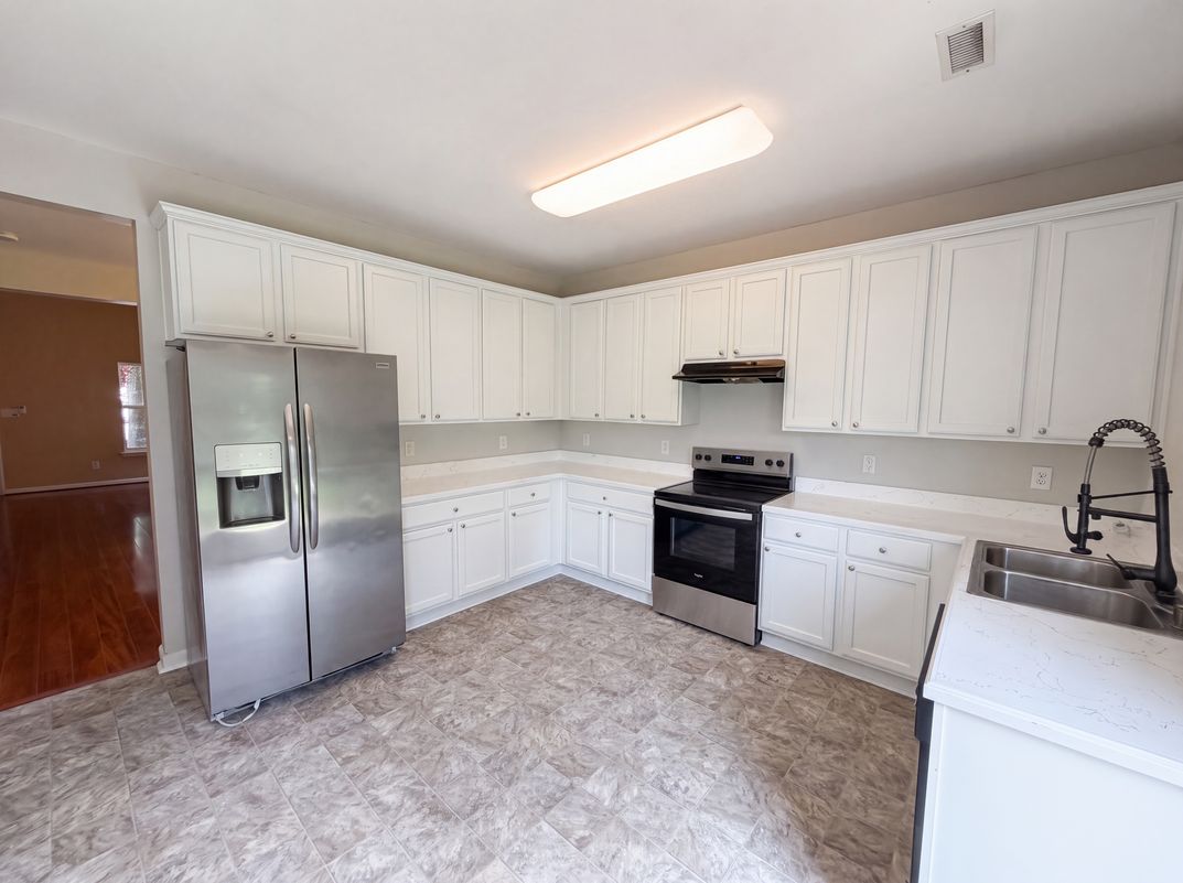 Property photo 2 of 3712 Mayfair Mill Dr