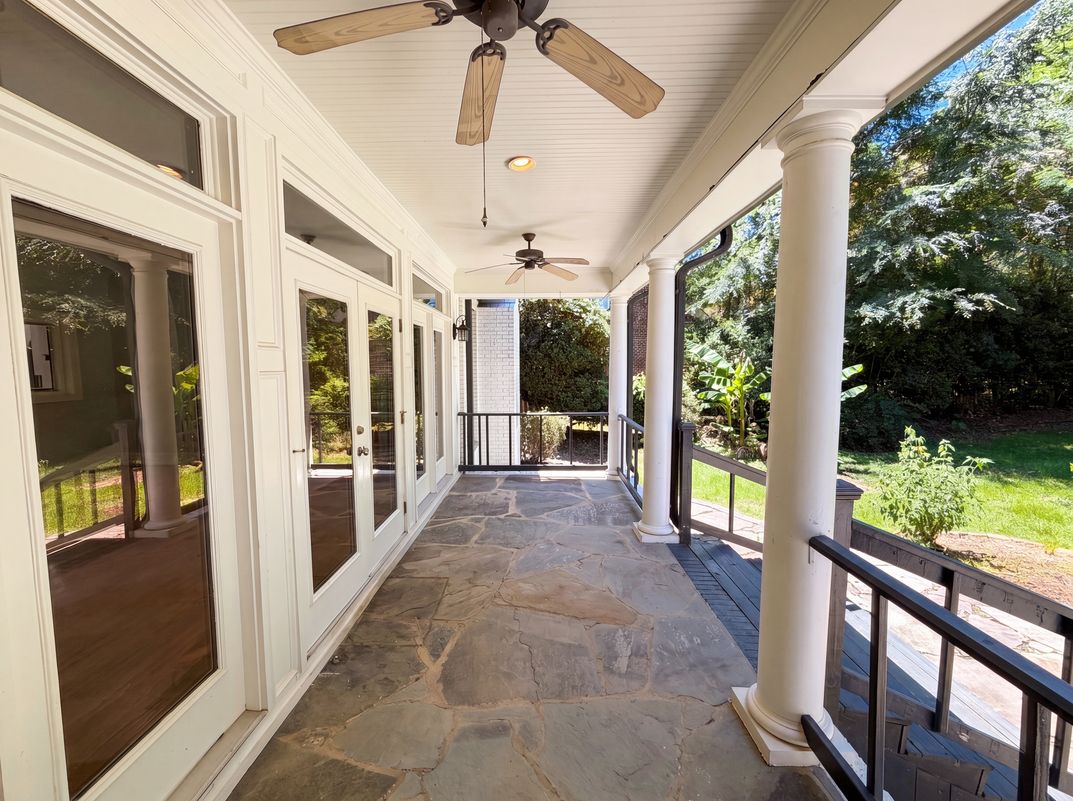 Photo 6 of 21 of 5309 Lancelot Dr, Charlotte, NC