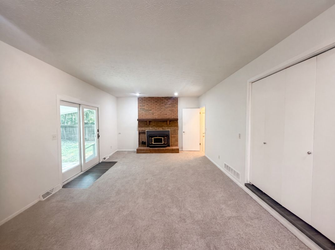 Property photo 3 of 5129 Etna Rd