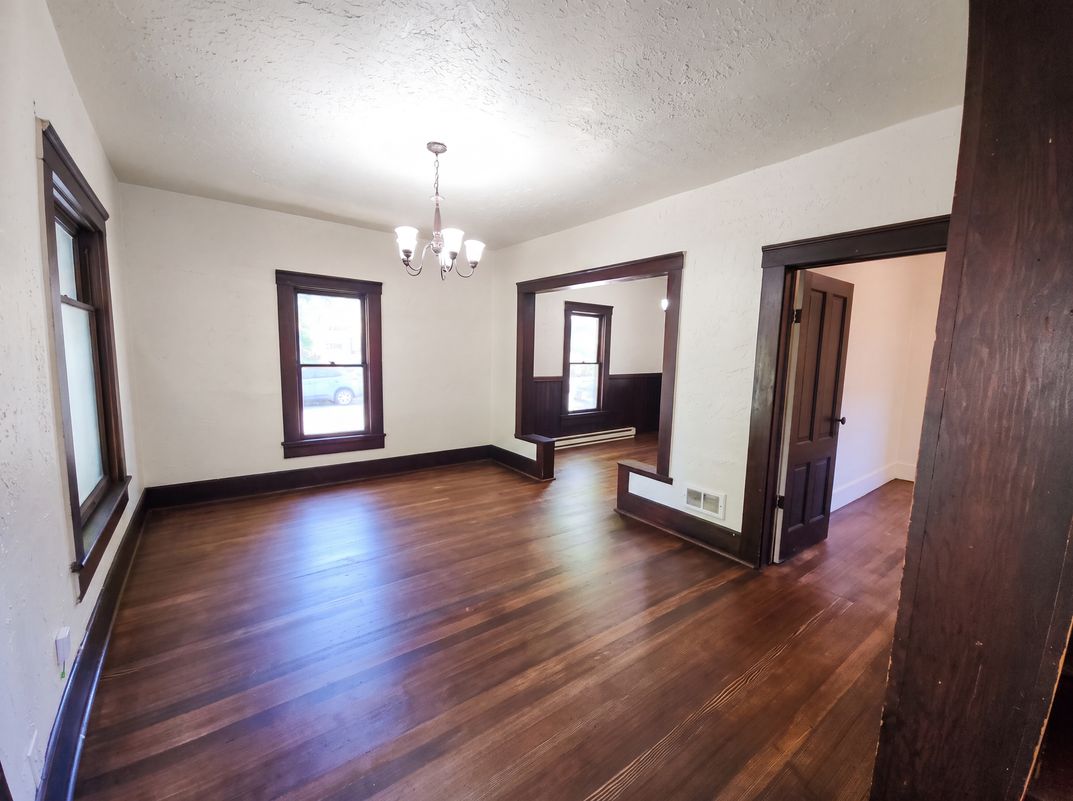 Property photo 3 of 1011 Almaden St