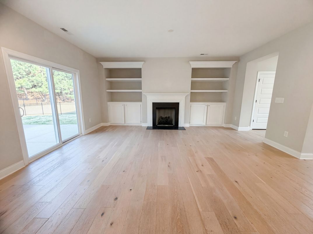 Property photo 3 of 5016 Watercrest Trl