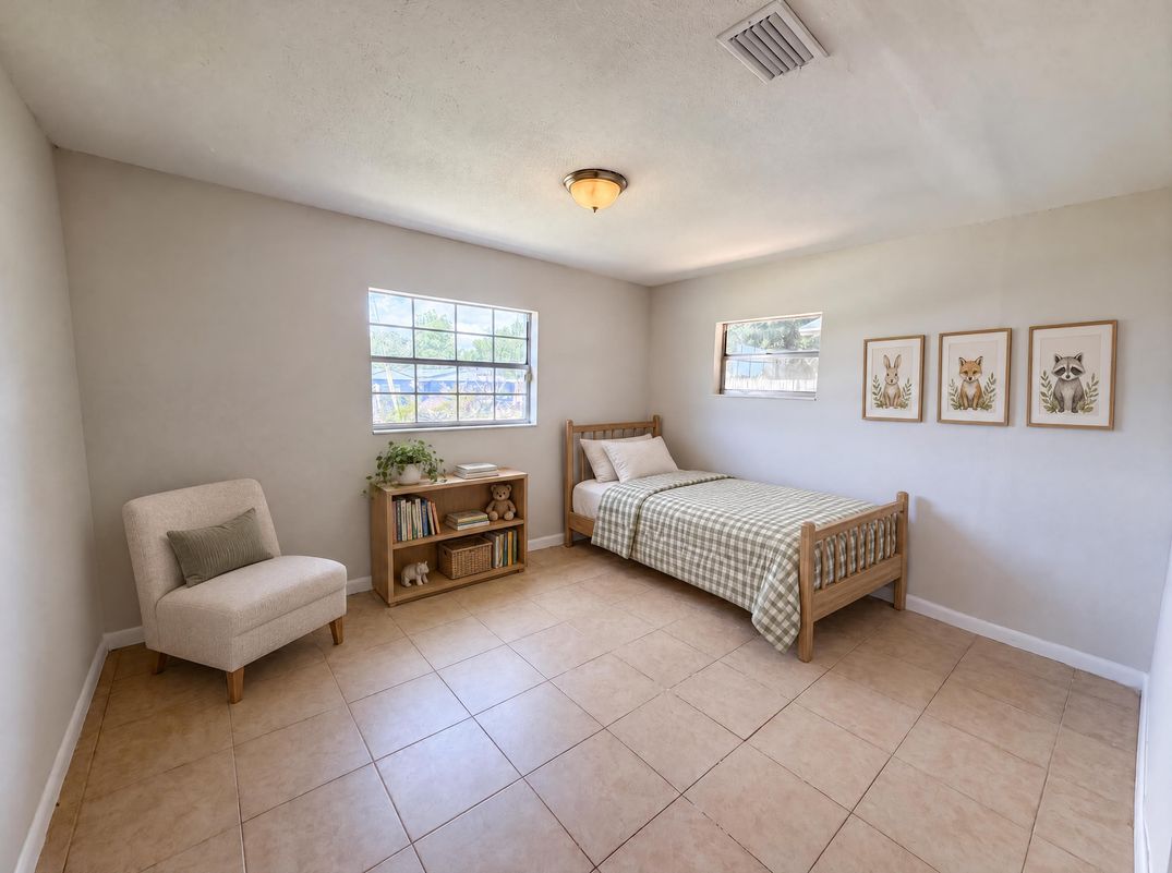 Property photo 3 of 7018 Lynwood Dr