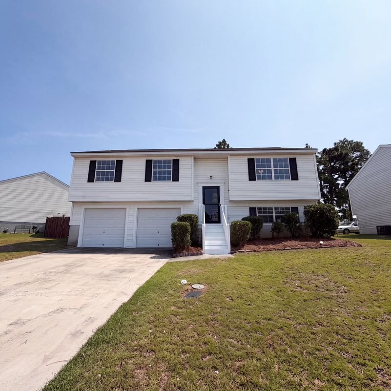 Property photo 1 of 113 Pine Bluff Rd