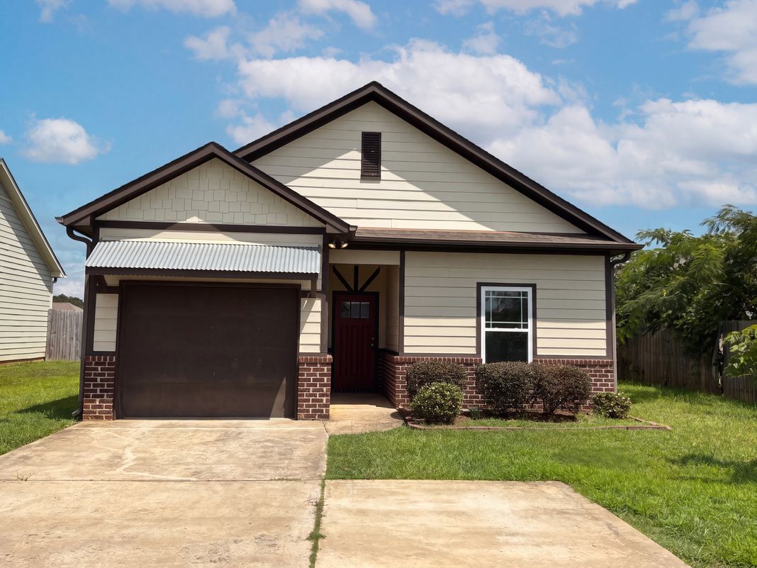 Property photo 1 of 7734 Timber Leaf Ln