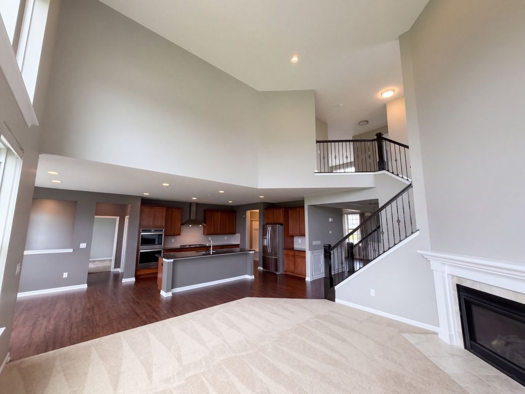 Property photo 2 of 324 Silver Fox Way