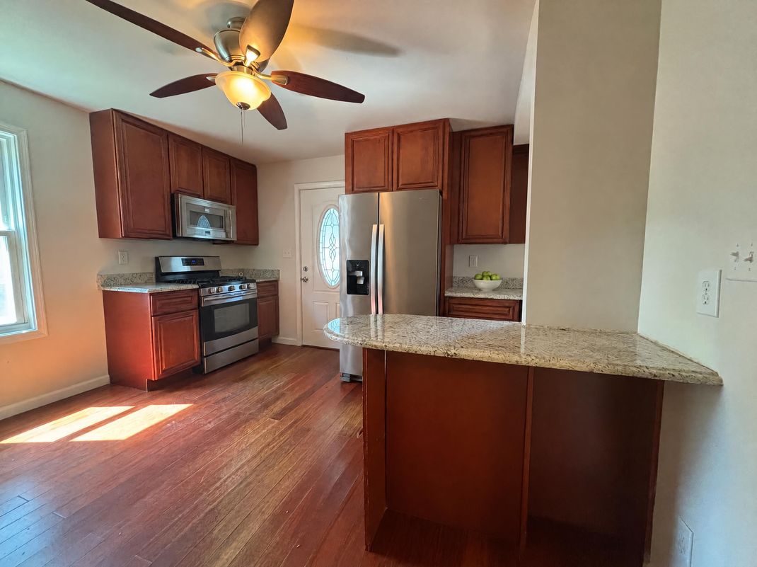 Property photo 2 of 6941 Willing St