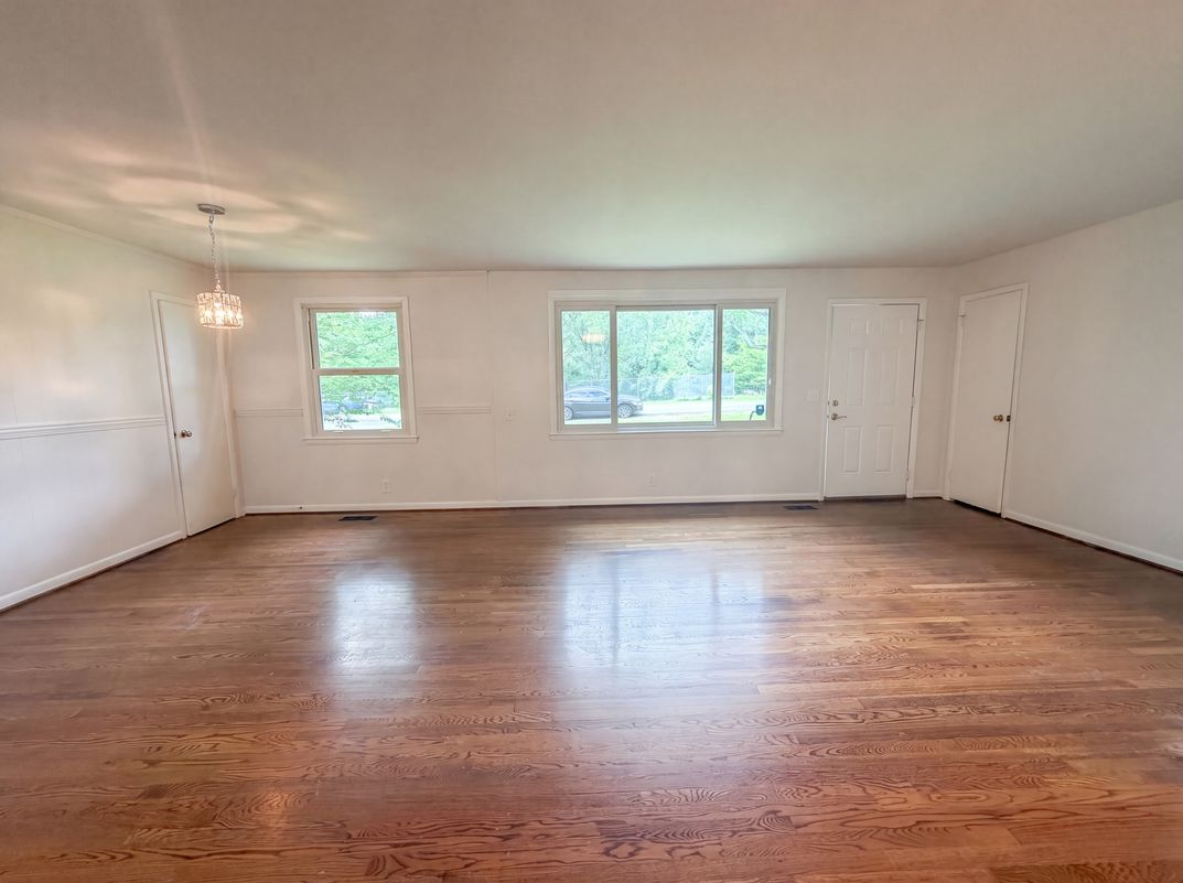 Property photo 3 of 109 Krantz Ct
