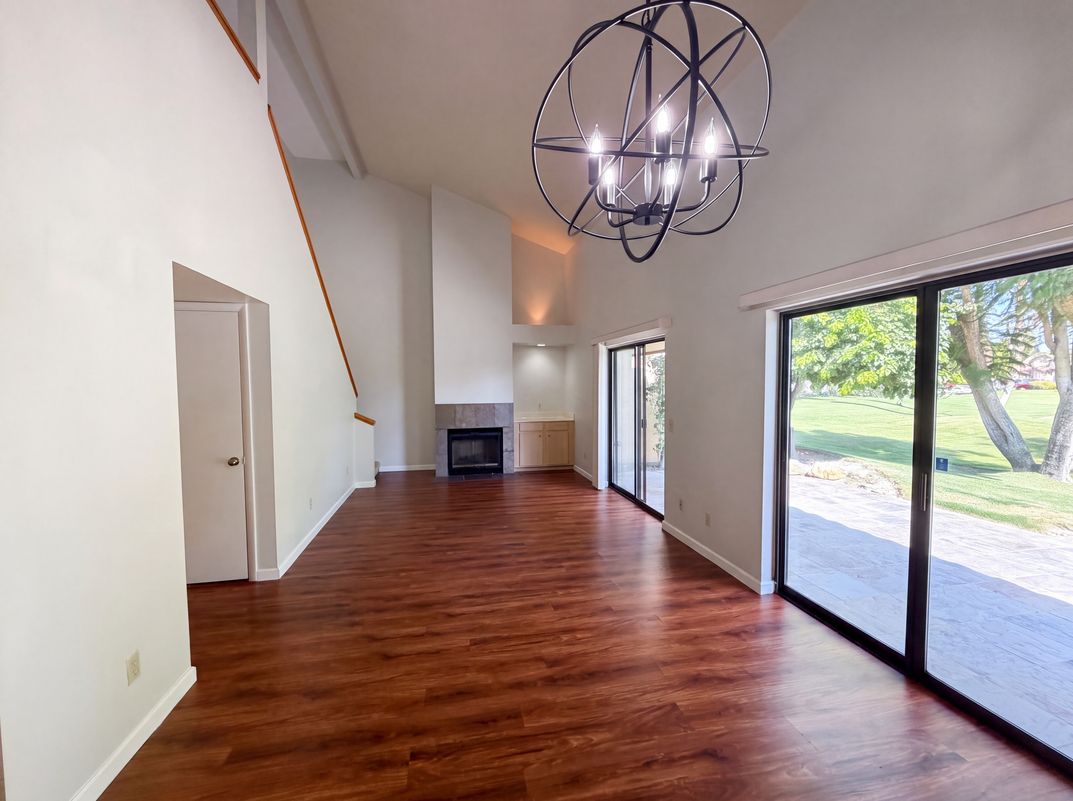 Property photo 3 of 120 Willow Lake Dr