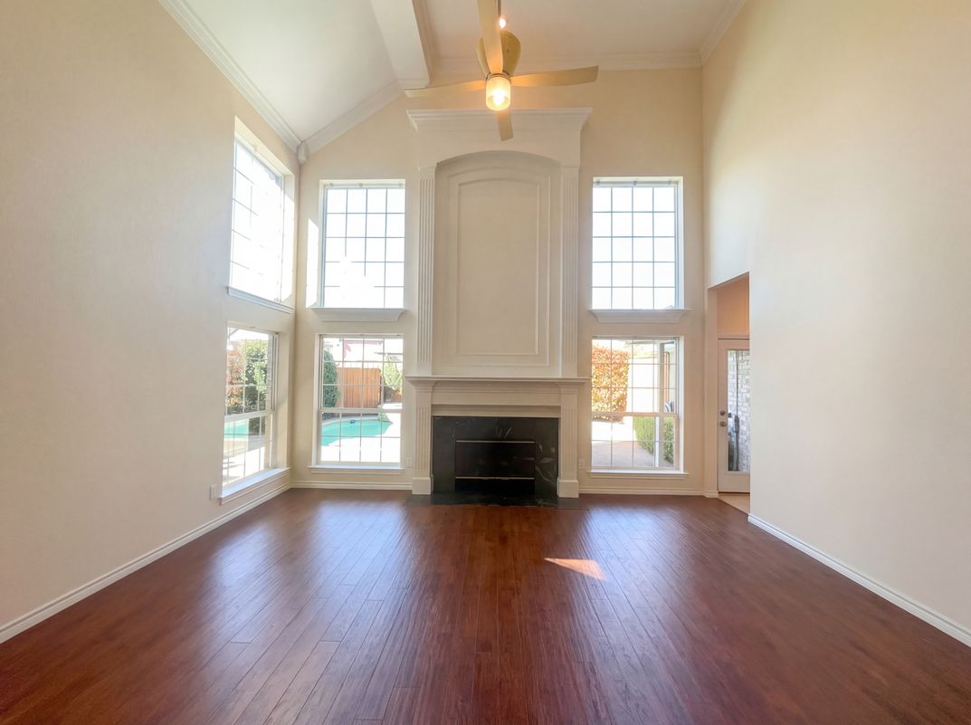 Property photo 3 of 2741 Barrington Dr