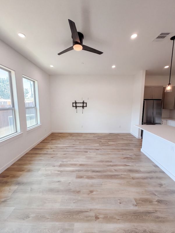 Property photo 3 of 1020 17th St