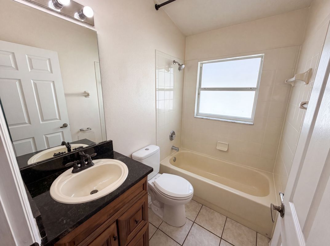 Photo 17 of 31 of 1619 River Birch Ave, Oviedo, FL