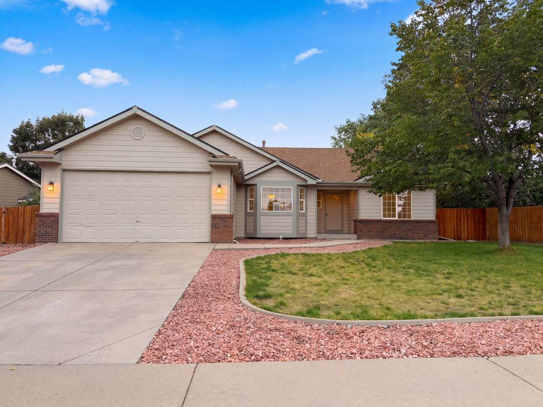 Property photo 1 of 1814 Chesapeake Cir